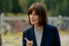 Alexandra Maria Lara in Mangia prega abbaia