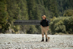 Devid Striesow in Mangia prega abbaia