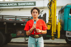 (S-D) Pri Helena come Eneida in Emergenza radioattiva 1x05