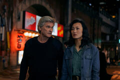 Kurt Russell e Mari Yamamoto in Monarch: Legacy of Monsters 2x03