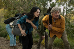 Mari Yamamoto e Kurt Russell in Monarch: Legacy of Monsters 1x05