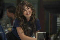 Allie (Mika Abdalla) in Off Campus - Stagione 1