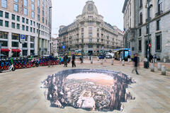 L'installazione realizzata in Piazza Missori a Milano dall'artista Fabio Giampietro per celebrare la seconda stagione di Paradise