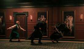 (S-D) Patricia Arquette come Lily Woodhouse, Willie Ludik come Bob, e Tom Felton come Kevin in Ti Uccideranno!