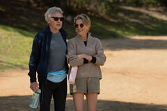 Harrison Ford e Wendie Malick in Shrinking 3x02