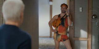 Michael Urie in Shrinking 3x02