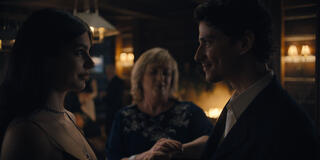 (S-D) Camila Morrone come Rachel Harkin, Adam DiMarco come Nicky Cunningham in Something Very Bad Is Going To Happen 1x05