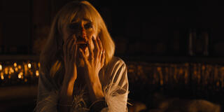 Gus Birney come Portia in Something Very Bad Is Going To Happen 1x06