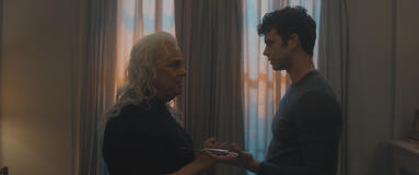 (S-D) Rev. Yolanda come Clara Gardiner, Joey Pollari come Mike 2 in The Beauty 1x06