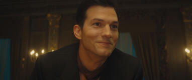 (S-D) Ashton Kutcher come The Corporation in The Beauty 1x08