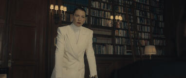 Ari Graynor come Dr. Diana Starling in The Beauty 1x08