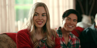 (S-D) Sarah Dugdale come Lizzie, Kai Bradbury come Denny in Virgin River 5x12