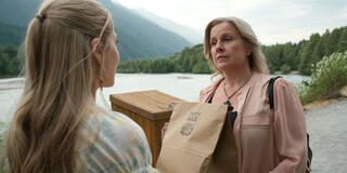 Debbie Podowski come Deidre in 5x03