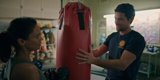 (S-D) Kandyse McClure come Kaia, Ben Hollingsworth come Dan Brady in Virgin River 6x01