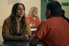 Elise Gatien come Lark in Virgin River 6x01