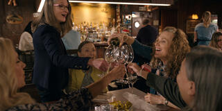 (S-D) Annette O'Toole come Hope McCrea, Christina Jastrzembska come Lydie, Gwynyth Walsh come Jo Ellen in Virgin River 6x04