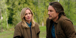 (S-D) Zibby Allen come Brie Sheridan, Martin Henderson come Jack Sheridan in Virgin River 6x07