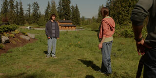 (S-D) Nicholas Coombe come Eamon e Rachel Drance come Marley in Virgin River 7x06