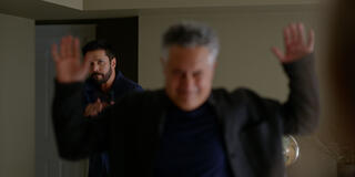 Marco Grazzini come Mike Valenzuela e Alessandro Juliani come Grant Pope in Virgin River 7x08