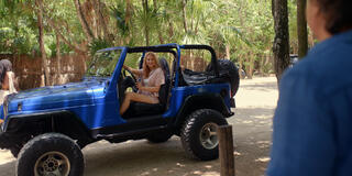 Alexandra Breckenridge come Melinda Monroe in Virgin River 7x09