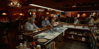 Tim Matheson come Dr. Vernon Mullins e Kaj-Erik Eriksen come Dr. Hayes in Virgin River 7x09