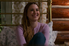 Alexandra Breckenridge come Melinda Monroe in Virgin River - Stagione 2