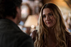 Alexandra Breckenridge come Melinda Monroe in Virgin River - Stagione 2