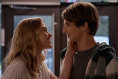 Sarah Dugdale come Lizzie e Grayson Maxwell Gurnsey come Ricky in Virgin River 3x02