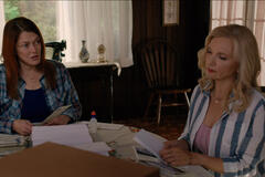 Lynda Boyd come Lilly e Teryl Rothery come Muriel St. Claire in Virgin River 3x04