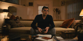 Dan Levy come Nicky in Big Mistakes 1x03