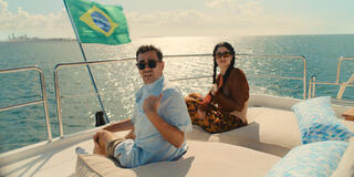 Dan Levy come Nicky e Taylor Ortega come Morgan in Big Mistakes 1x07