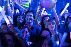 Jason Bateman, Linda Cardellini in DTF St. Louis 1x02