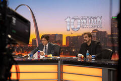 Jason Bateman, David Harbour in DTF St. Louis 1x04