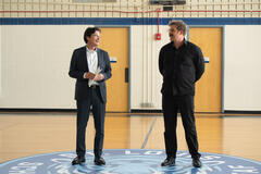 Jason Bateman, David Harbour in DTF St. Louis 1x06