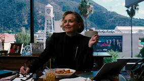 Sharon Stone in Euphoria - Stagione 3