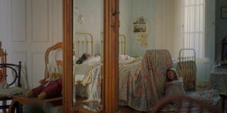 Chiara Parravicini (Rosa) e Francesca Turco (Kid Clara) in La Casa degli Spiriti