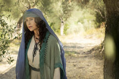 Minnie Driver (Sarah) in Le Donne della Bibbia