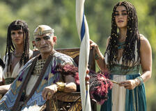 Riz Khan (Ptahmose), Natacha Karam (Hagar) in Le Donne della Bibbia