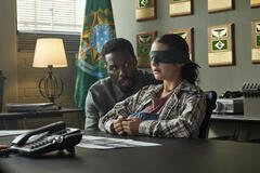 Yahya Abdul-Mateen II come John Creasy e Billie Boullet come Poe Rayburn in Man on Fire - Sete di vendetta 1x02