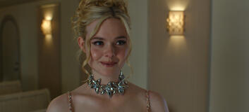 Elle Fanning in Margo ha problemi di soldi 1x05