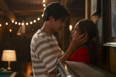 Matt Cornett come Sam Florek, Sadie Soverall come Percy Fraser in Every Year After - First Look