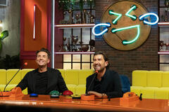 Angelo Pintus e Alessandro Siani in LOL: Chi ride è fuori - Stagione 6