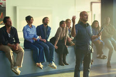 Alexandre Kominek, Leslie Medina, Josephine De Meaux, Sabrina Ouazani, Yannik Landrein, Berangere McNeese, Jean Claude Muaka sul set di Bocciato