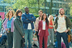 Alexandre Kominek, Sabrina Ouazani, Yannik Landrein, Berangere McNeese, Jean Claude Muaka sul set di Bocciato