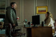 Steve Carell, Annie Mumolo in Rooster 1x05