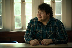 Maximo Salas in Rooster 1x06