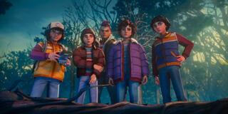 (S-D) Braxton Quinney come Dustin, Benjamin Plessala come Will, Brooklyn Davey Norstedt come Eleven e Luca Diaz come Mike in Stranger Things: Storie dal 1985