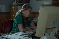 Dale Dickey in Widow's Bay 1x01