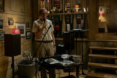 Jeff Hiller in Widow's Bay 1x04