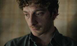 Don't Let the Sun - Immagine dal set